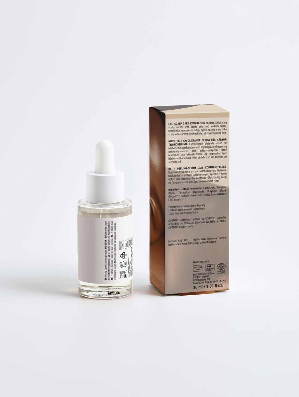 Exfoliating scalp serum with Lactic Acid and Sodium Hyaluronate helping to hydrate, purify, and refresh the scalp.

