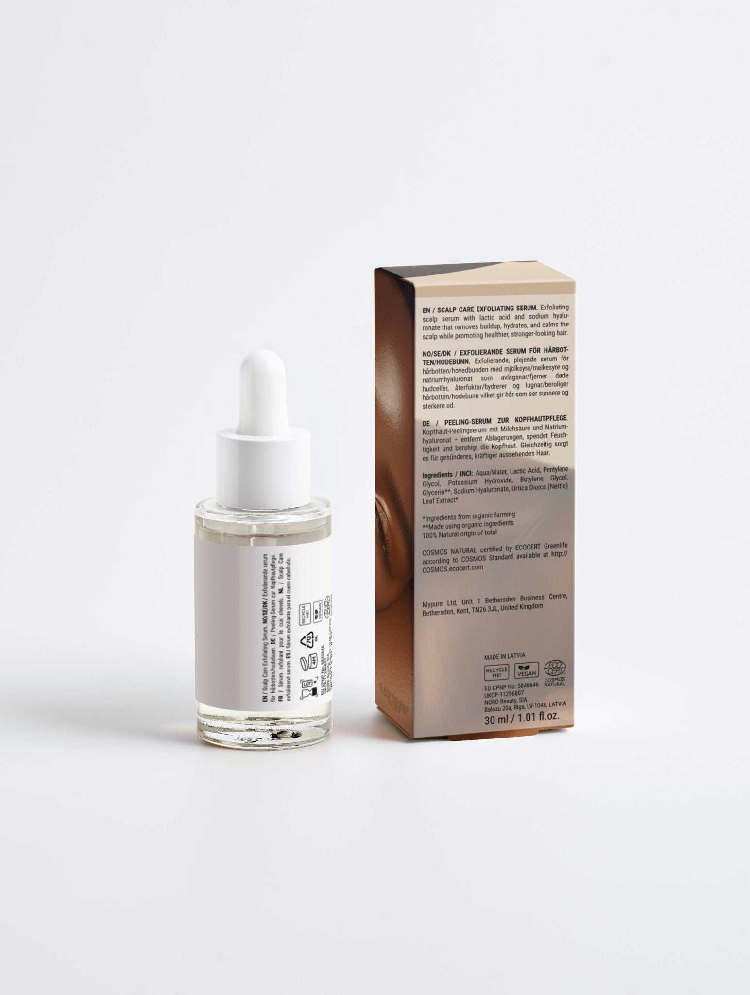 Exfoliating scalp serum with Lactic Acid and Sodium Hyaluronate helping to hydrate, purify, and refresh the scalp.
